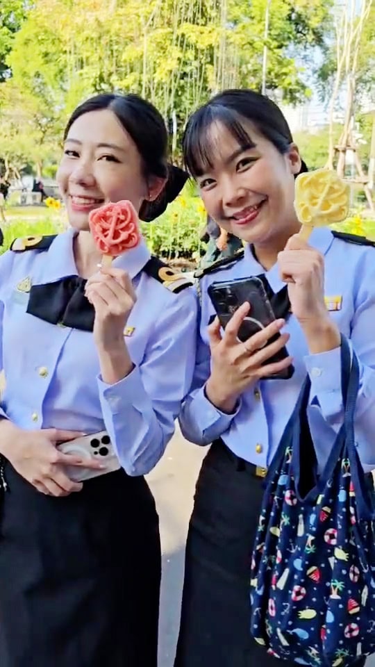 ไอติม3มิติ สมอเรือ ณ บูธสมาคมภริยาทหารเรือ งานกาชาด 2567 2 ไอติม3มิติ สมอเรือ